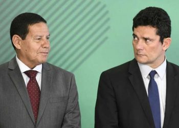 ”Conversa privada é conversa privada”, diz Mourão sobre mensagens de Moro