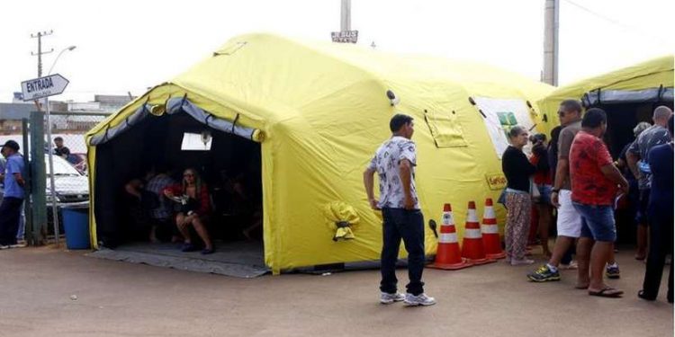 Tenda de atendimento a pacientes com dengue, em São Sebastião, é desativada
