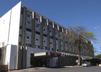 Justiça anula seleção e manda Hospital de Base do DF demitir 66 profissionais contratados em 2018