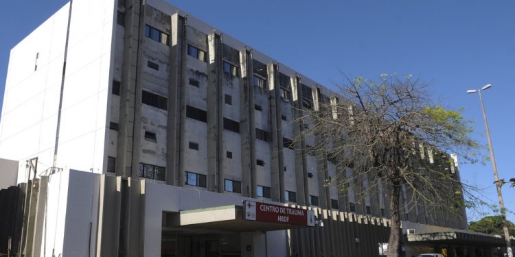 Justiça anula seleção e manda Hospital de Base do DF demitir 66 profissionais contratados em 2018