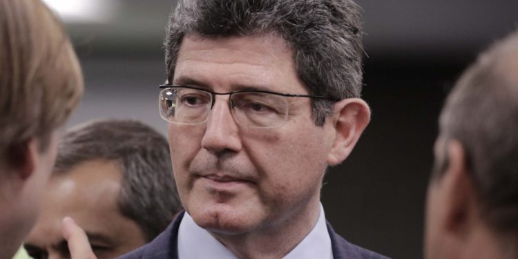 Sem ter aberto caixa-preta e alvo de Bolsonaro, Joaquim Levy deixa a presidência do BNDES