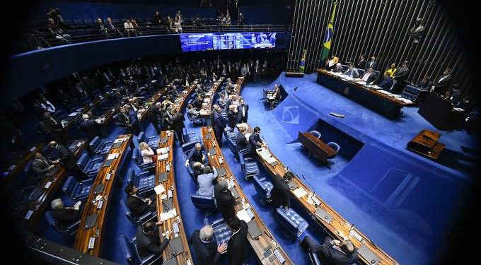 Sem votação, caduca a MP que alterava o Código Florestal