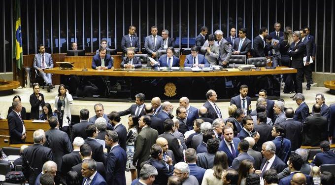 Governo diz que tem quórum suficiente para votar MP contra fraude no INSS