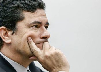 Moro recebe homenagem de Doria e será defendido em atos no domingo