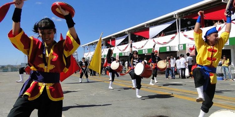Parque da Cidade de Brasília recebe festival que celebra cultura japonesa
