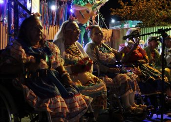 Lar dos Velhinhos do DF faz festa junina para arrecadar leite
