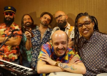 Brega & Rosas comemora 10 anos de banda com turnê no DF