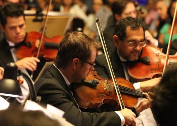 Orquestra Sinfônica de Brasília abre programação do segundo semestre com viagem pela música clássica