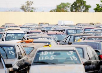 DER faz leilão de veículos no DF