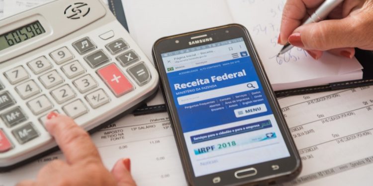 Receita paga nesta segunda-feira segundo lote de restituições do Imposto de Renda