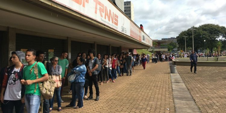 DFTrans é extinto e BRB assume sistema de bilhetagem eletrônica