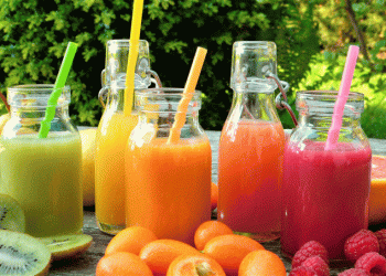 Estudo indica relação entre câncer e o consumo de refrigerantes e sucos