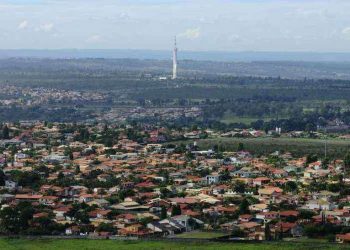 Moradores de 54 condomínios se decidem sobre regularização até sábado