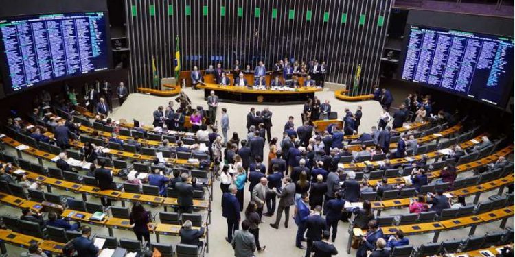 Texto-base da MP da Liberdade Econômica é aprovado pela Câmara