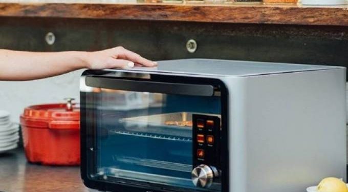 Fornos inteligentes estão ligando sozinhos no meio da noite nos EUA