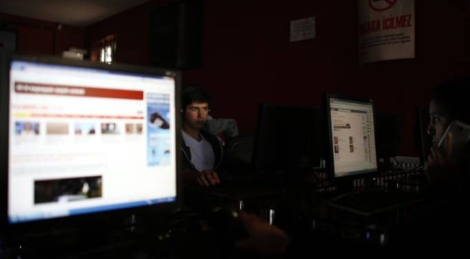 Quase metade do planeta ainda não tem acesso à Internet, aponta estudo