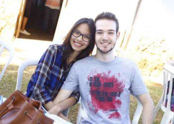 Livro físico ainda tem lugar cativo entre leitores