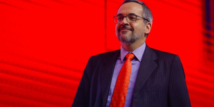 Weintraub diz que governo está descontingenciando verbas das universidades federais