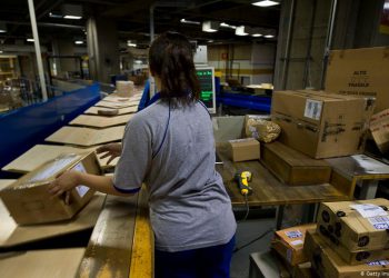 Governo anuncia plano para privatizar nove estatais