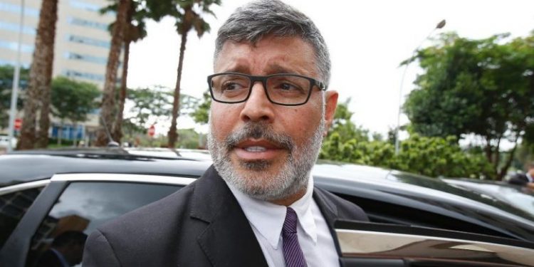 Frota pede desculpas a Ciro: “Tinha razão sobre Bolsonaro”