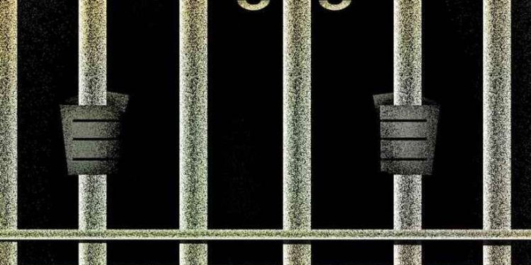 Polícia Civil prende professor suspeito de traficar drogas no DF