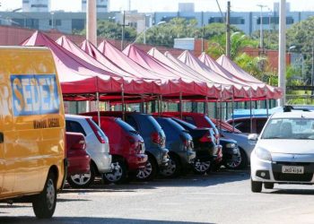 Polícia Civil prende acusados de tráfico na Feira dos Importados