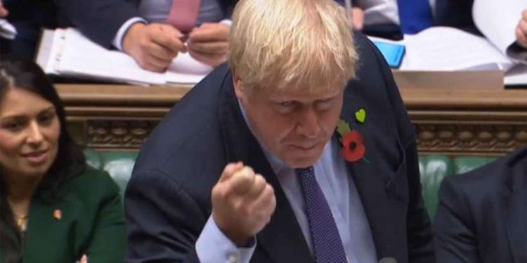 Boris Johnson se prepara para eleições ”difíceis”