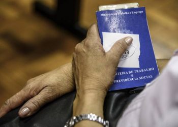 Governo estuda usar recursos do seguro-desemprego em novo programa