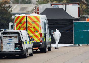 China exige punição severa após 39 mortos em caminhão na Inglaterra