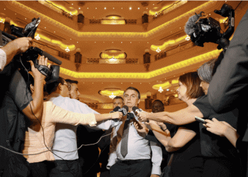 Bolsonaro diz que pode criar novo partido se não resolver impasse com PSL