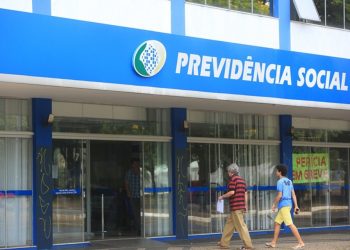 Pagamento do auxílio-doença pode passar do INSS para as empresas