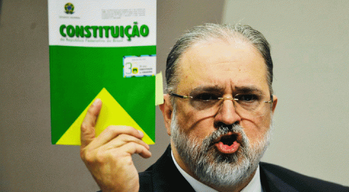 Aras diz não acreditar que Adélio Bispo agiu sozinho