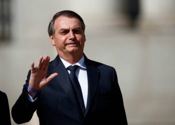 Com PSL em guerra, Bolsonaro vai à Ásia