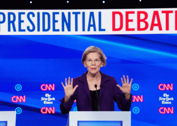 Pré-candidata democrata em ascensão é foco de ataques em debate