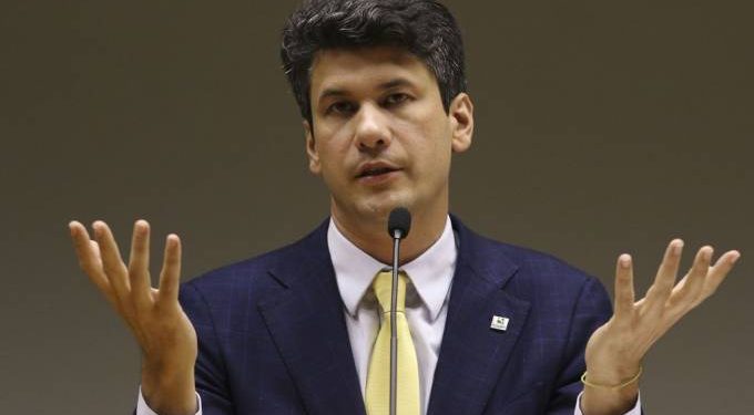 É o melhor momento para se investir no Brasil, diz presidente do BNDES