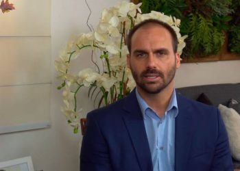 Eduardo diz que resposta à radicalização da esquerda por ser “via AI-5”