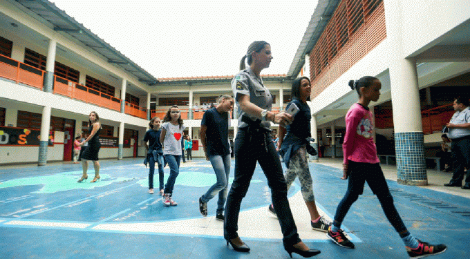 Quinze estados aderem ao Programa das Escolas Cívico-Militares