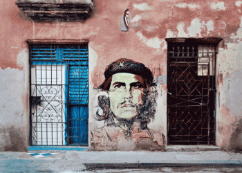 Cuba, necessitada de aliados, recebe primeiro-ministro da Rússia