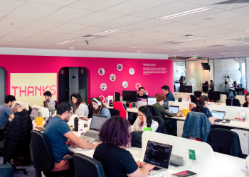 Abertura de empresas cresce 20,7% até agosto, aponta Serasa