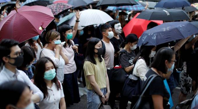 Governo de Hong Kong proíbe o uso de máscaras em protestos