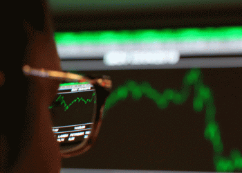 Ibovespa recua nos primeiros negócios com EUA-China no radar