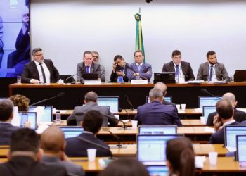 Comissão Especial da Câmara aprova texto da reforma dos militares