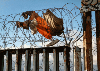 Trump sugere atirar nas pernas de imigrantes ilegais