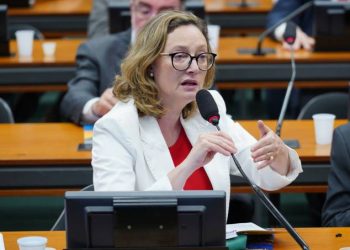 Bate-boca encerra reunião da Câmara que discutia prisão após 2ª instância