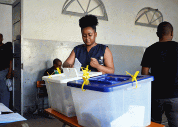 Moçambique tem eleições gerais após violenta campanha eleitoral