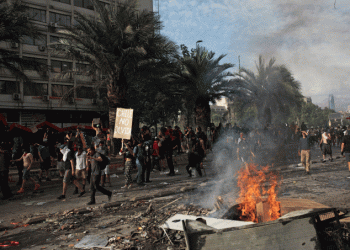 Papa Francisco pede fim de manifestações violentas no Chile