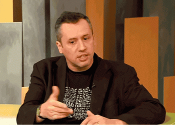 Demissão de subordinados a crítico de Fernanda Montenegro é revogada