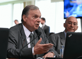 Pode haver análise de voto em separado e de destaque, diz Tasso