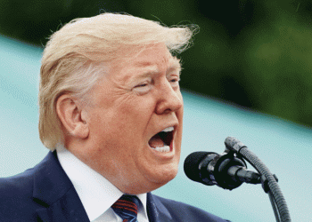 Trump denuncia investigação de impeachment como “golpe”