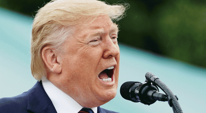 Trump denuncia investigação de impeachment como “golpe”